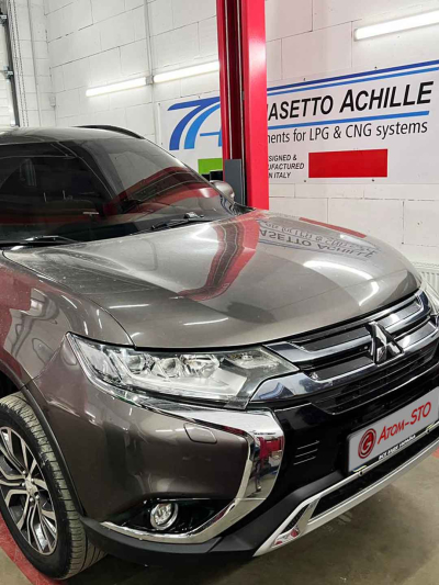 Установка ГБО на MITSUBISHI OUTLANDER 2.4 2015 в Киеве на Окружной, Борщаговка.